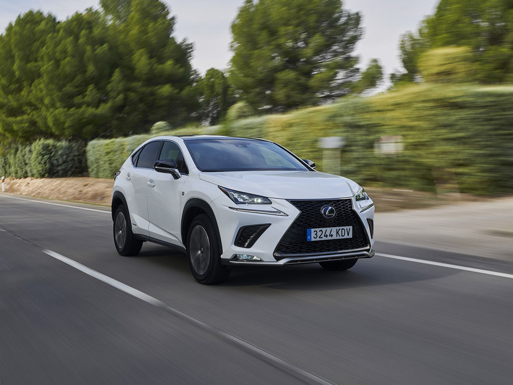 Bu görsel boş bir alt niteliğe sahip; dosya adı Lexus-NX-2.jpg