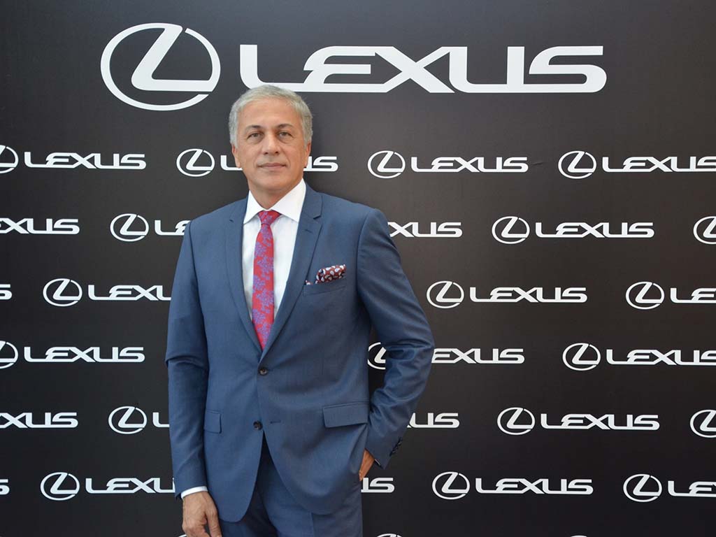 Bu görsel boş bir alt niteliğe sahip; dosya adı Lexus-Turkiye-Direktoru-Selim-Okutur-3.jpg