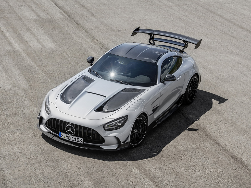 Bu görsel boş bir alt niteliğe sahip; dosya adı Mercedes-AMG-GT-Black-Series-3.jpg