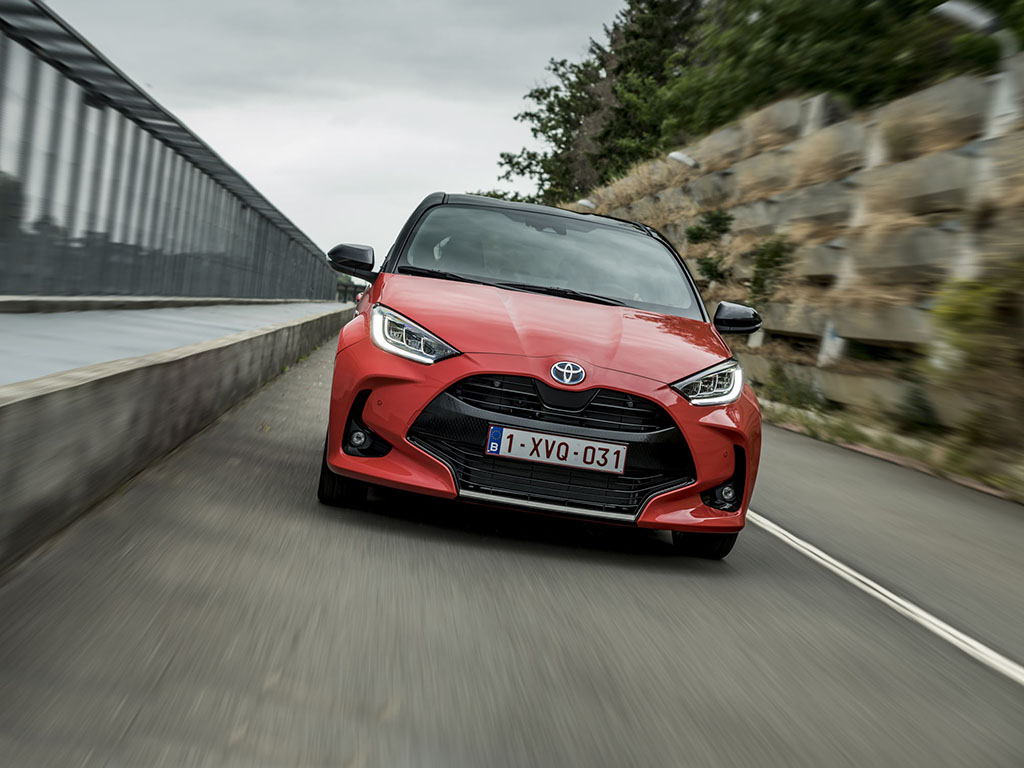 Bu görsel boş bir alt niteliğe sahip; dosya adı Yeni-Toyota-Yaris-1.jpg