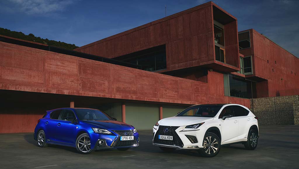 Bu görsel boş bir alt niteliğe sahip; dosya adı Lexus-CT-ve-NX.jpg