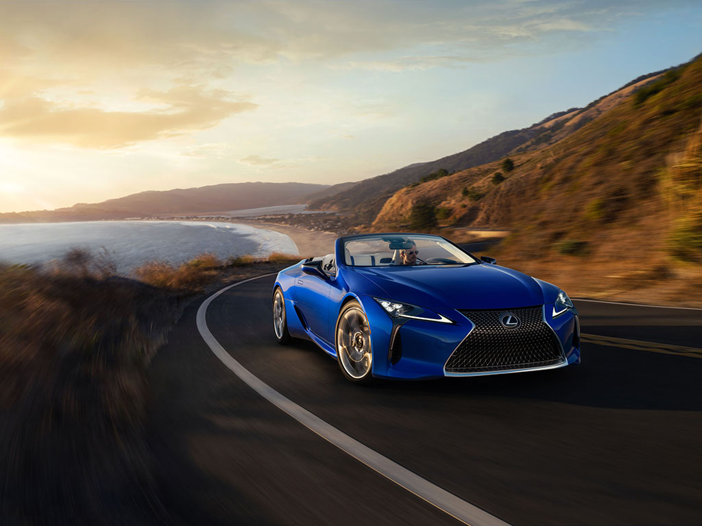 Bu görsel boş bir alt niteliğe sahip; dosya adı Lexus-LC-500-Convertible.jpg