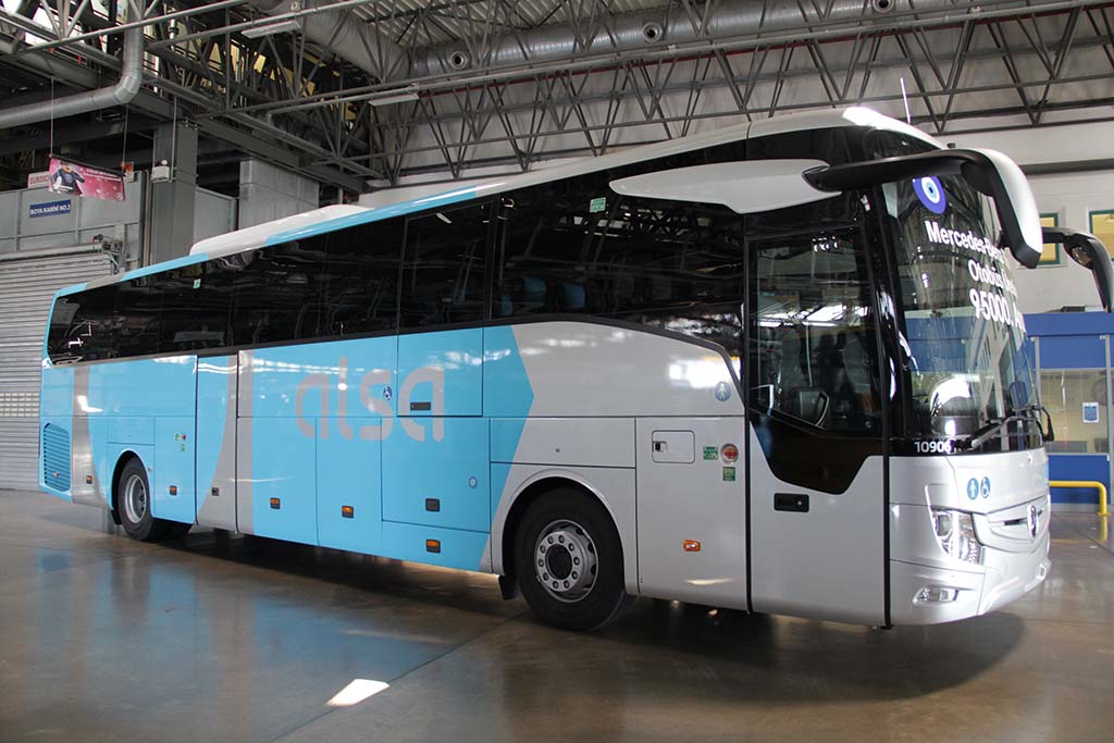 Bu görsel boş bir alt niteliğe sahip; dosya adı Mercedes-Benz-Turk_95000.-Otobus_v3.jpg