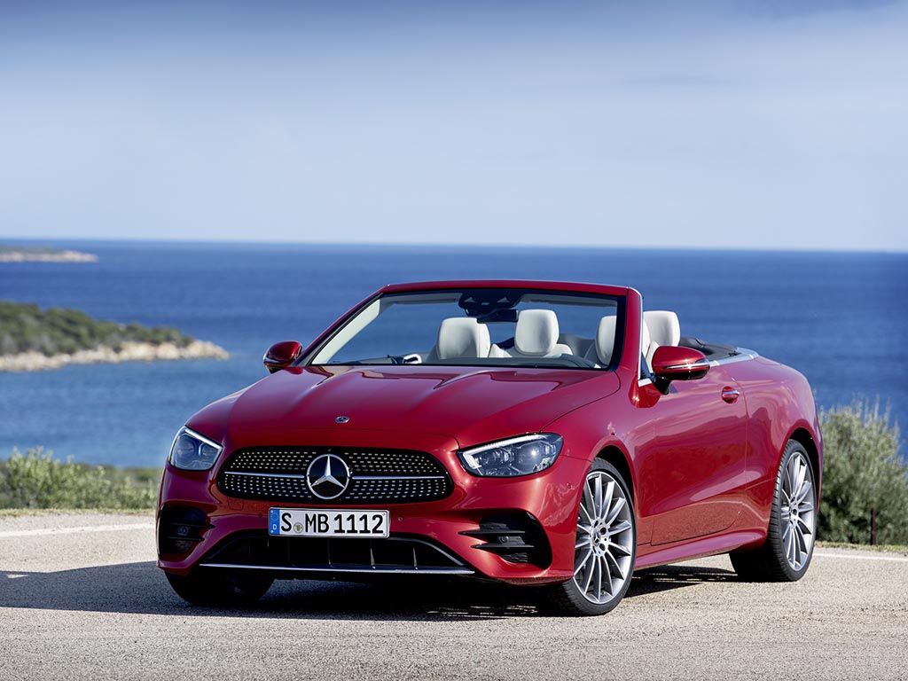 Bu görsel boş bir alt niteliğe sahip; dosya adı Mercedes-Benz-E-Serisi-Cabriolet-1.jpg