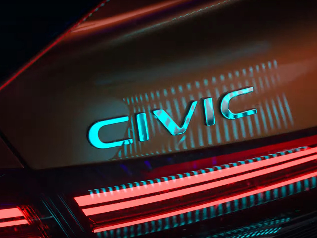 Bu görsel boş bir alt niteliğe sahip; dosya adı 2022-honda-civic-sedan-prototype-teaser-12.jpg