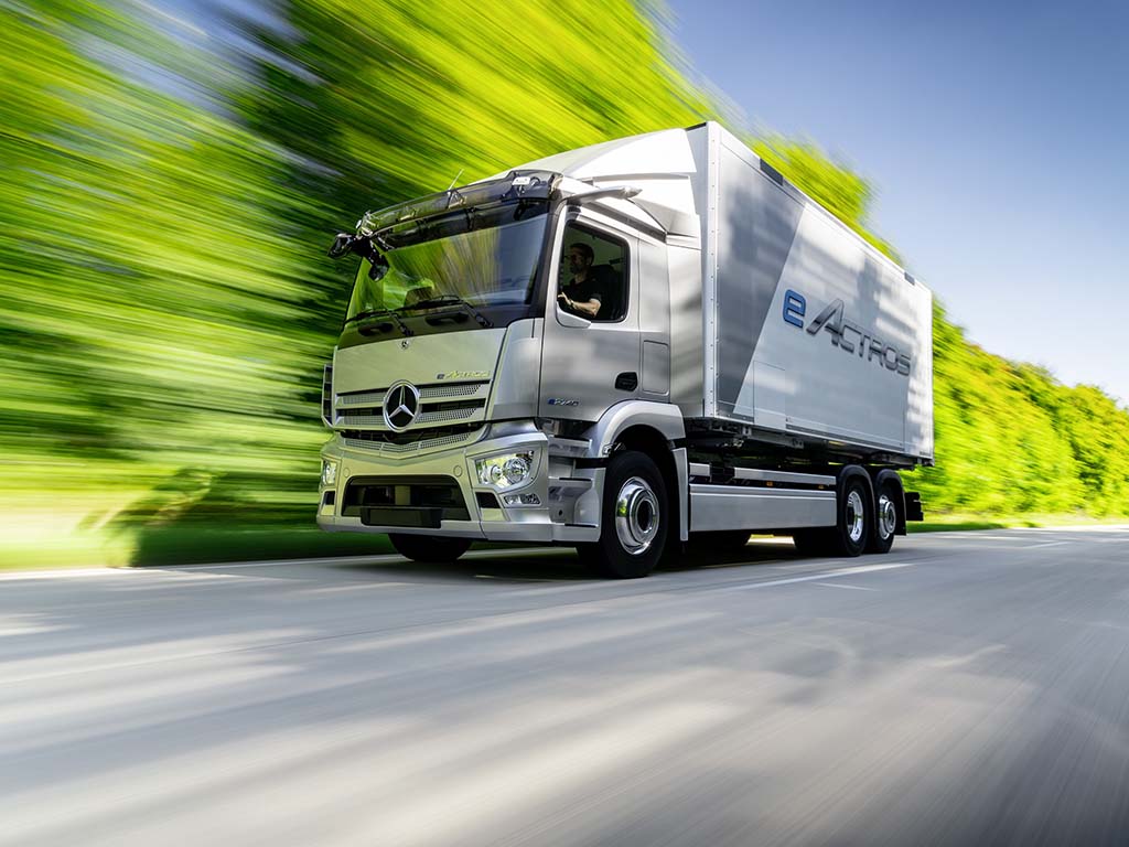 Bu görsel boş bir alt niteliğe sahip; dosya adı Mercedes-Benz-eActros.jpg