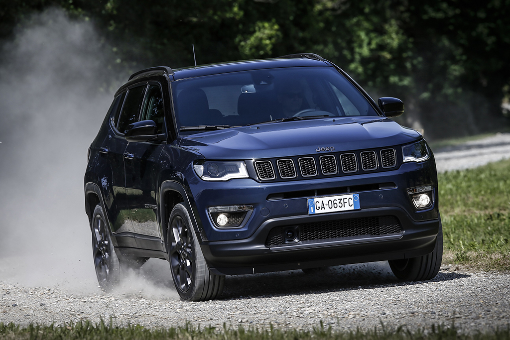 Bu görsel boş bir alt niteliğe sahip; dosya adı Jeep-Compass.jpg