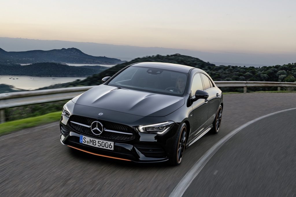 Bu görsel boş bir alt niteliğe sahip; dosya adı Mercedes-Benz-CLA-1024x683.jpg