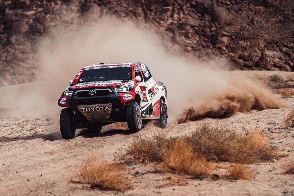 Bu görsel boş bir alt niteliğe sahip; dosya adı TOYOTA-GAZOO-Racing-Dakar-3-1024x683.jpg