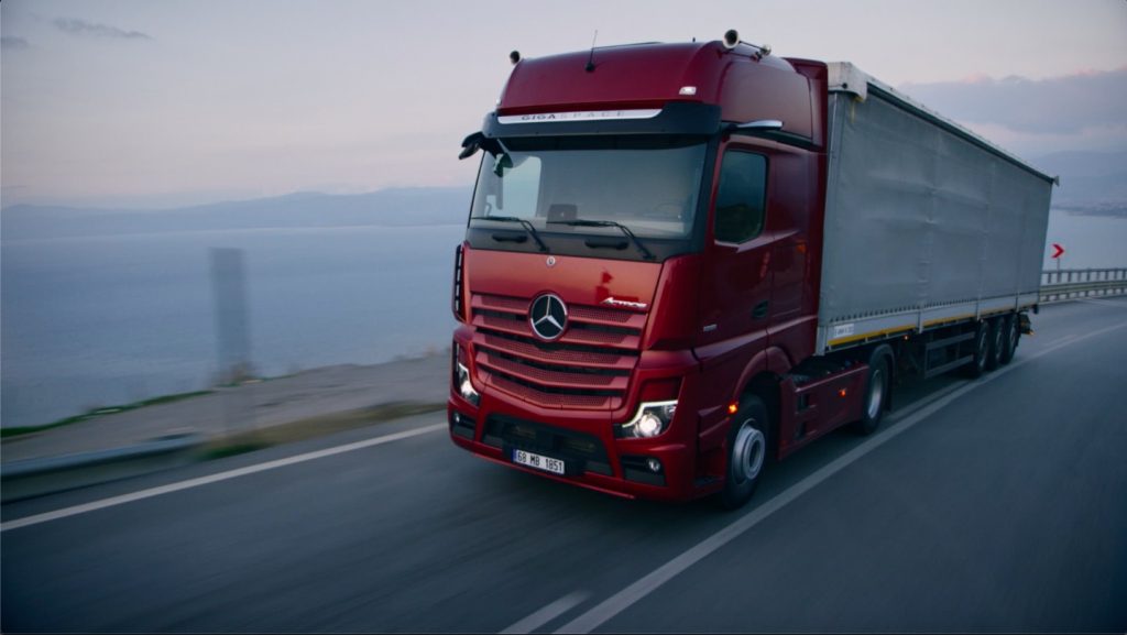 Bu görsel boş bir alt niteliğe sahip; dosya adı Mercedes-Benz-Yeni-Actros-1024x577.jpg