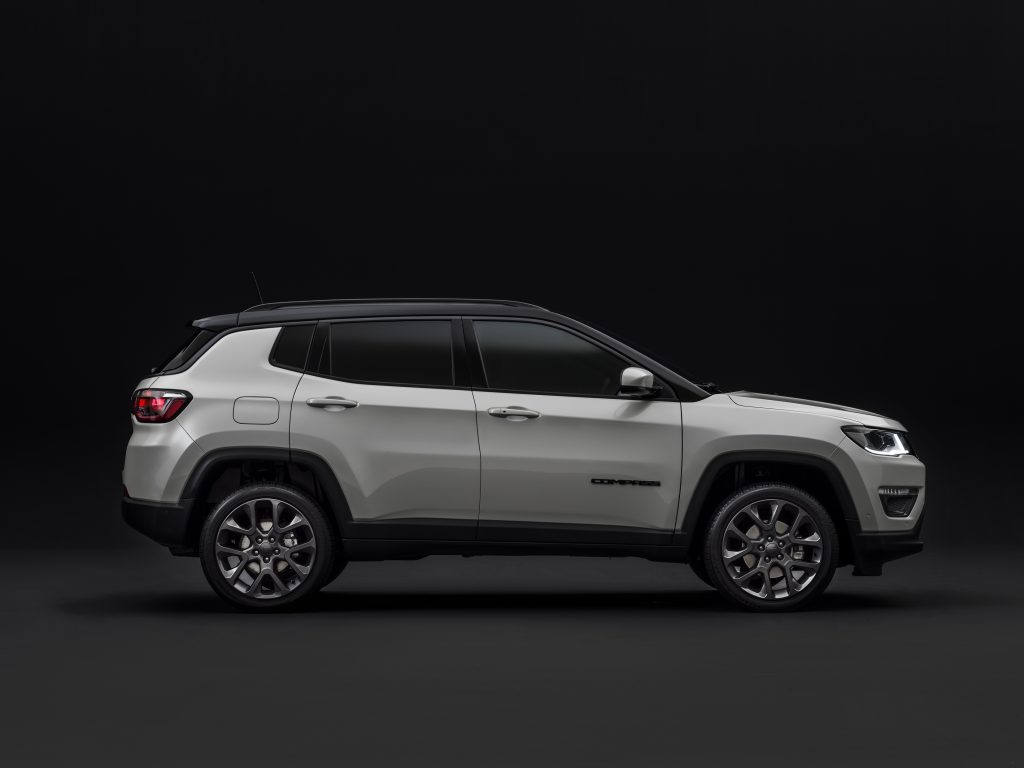 Bu görsel boş bir alt niteliğe sahip; dosya adı Jeep-Compass-3-1024x768.jpg