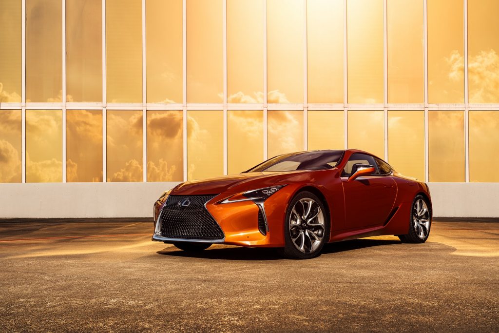 Bu görsel boş bir alt niteliğe sahip; dosya adı Lexus-LC-500-Coupe-Blazing-Carnelian-1024x683.jpg