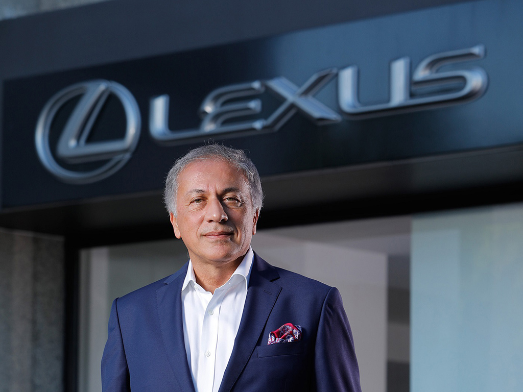 Bu görsel boş bir alt niteliğe sahip; dosya adı Lexus-Turkiye-Direktoru-Selim-Okutur-1.jpg